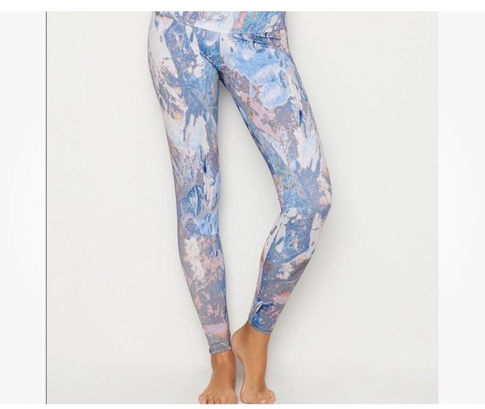 $90 NWT Onzie Love Peloton stone high waist graphic leggings womens size small
